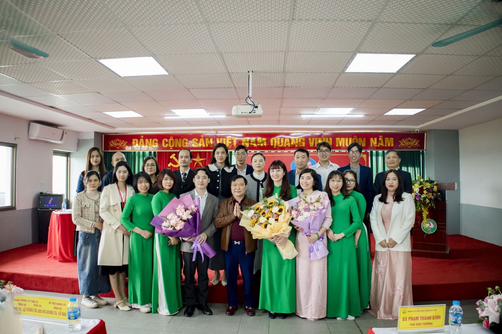 ĐẠI HỘI LẦN THỨ I CHI BỘ CHI NHÁNH NGỌC HỒI THUỘC ĐẢNG BỘ TRƯỜNG CAO ĐẲNG CÔNG THƯƠNG VIỆT NAM, NHIỆM KỲ 2025-2027