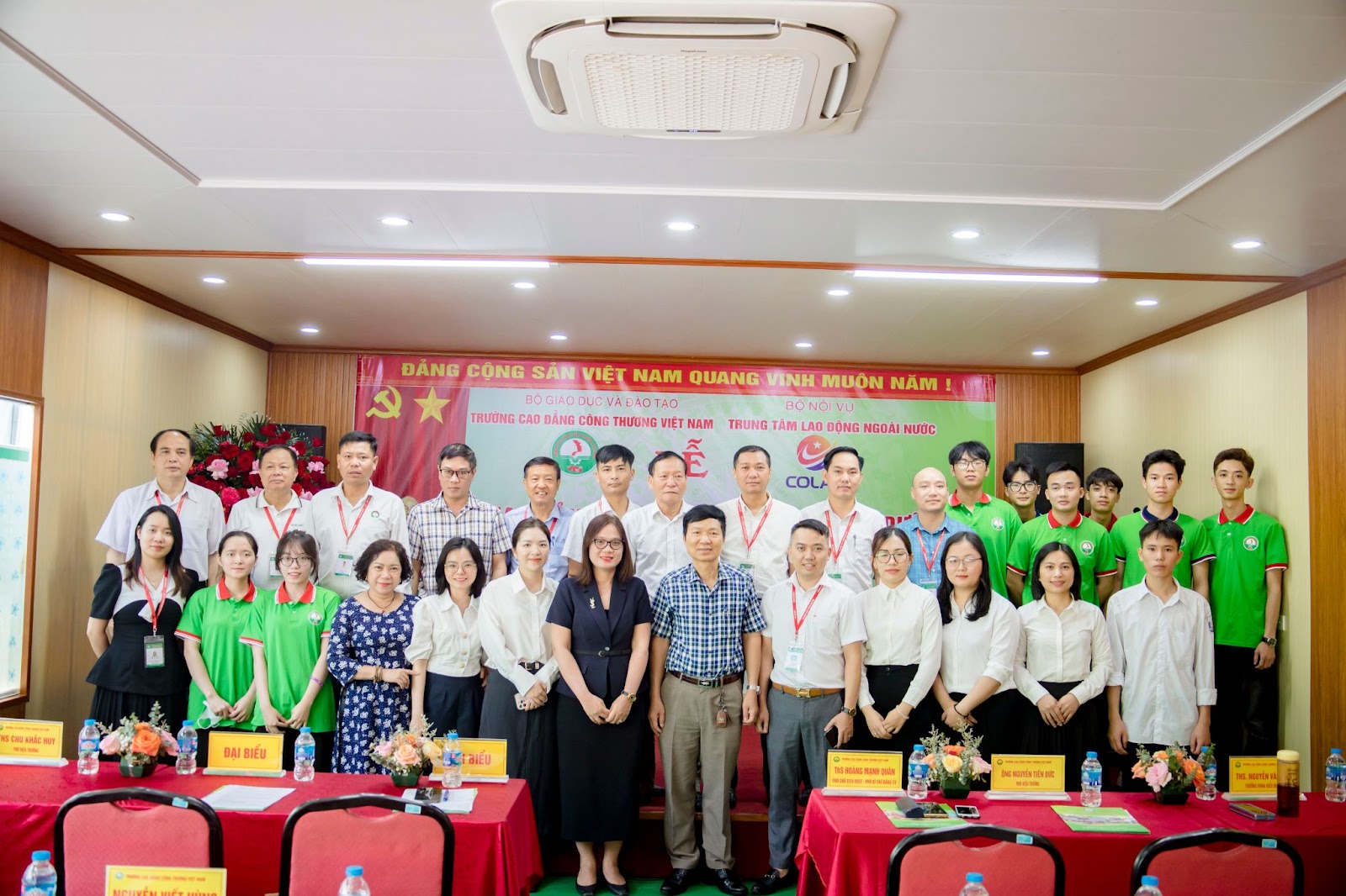 Khai giảng khóa đào tạo nghề Điều dưỡng – chương trình thực tập sinh hộ lý Osaka tại Trường Cao đẳng Công thương Việt Nam