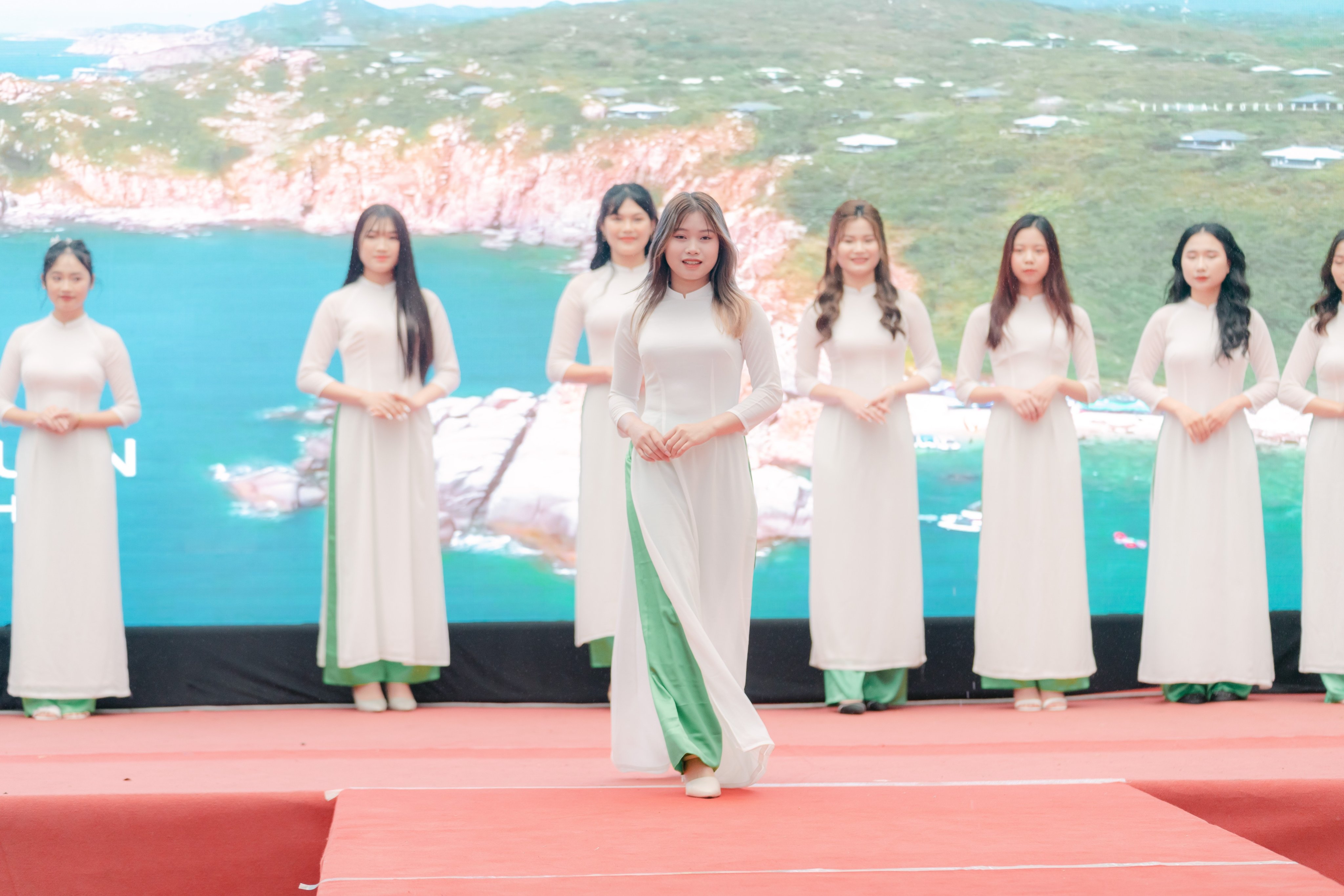 TUYỂN SINH NGÀNH MAY THỜI TRANG