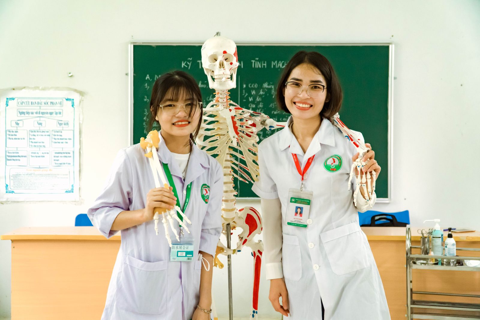 HỌC CAO ĐẲNG DƯỢC CÓ KHÓ KHÔNG?