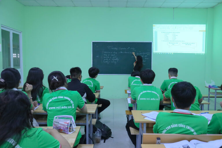 NGÀNH DỊCH VỤ PHÁP LÝ VỀ ĐẤT ĐAI - HỌC GÌ, LÀM GÌ, HỌC Ở ĐÂU?