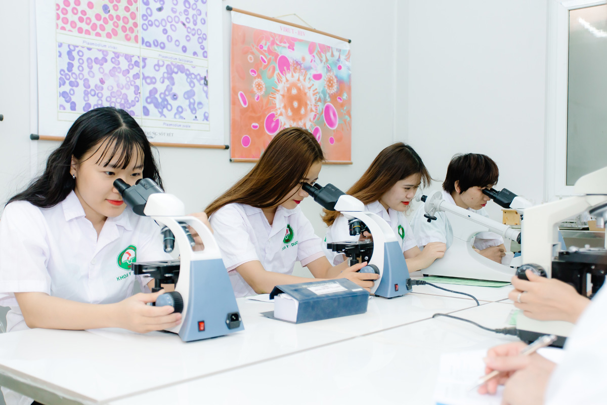 Tuyển Sinh Ngành Dược